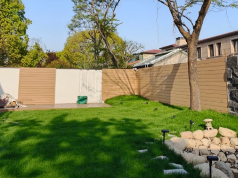 专业塑木墙板生产，品质与环保并重